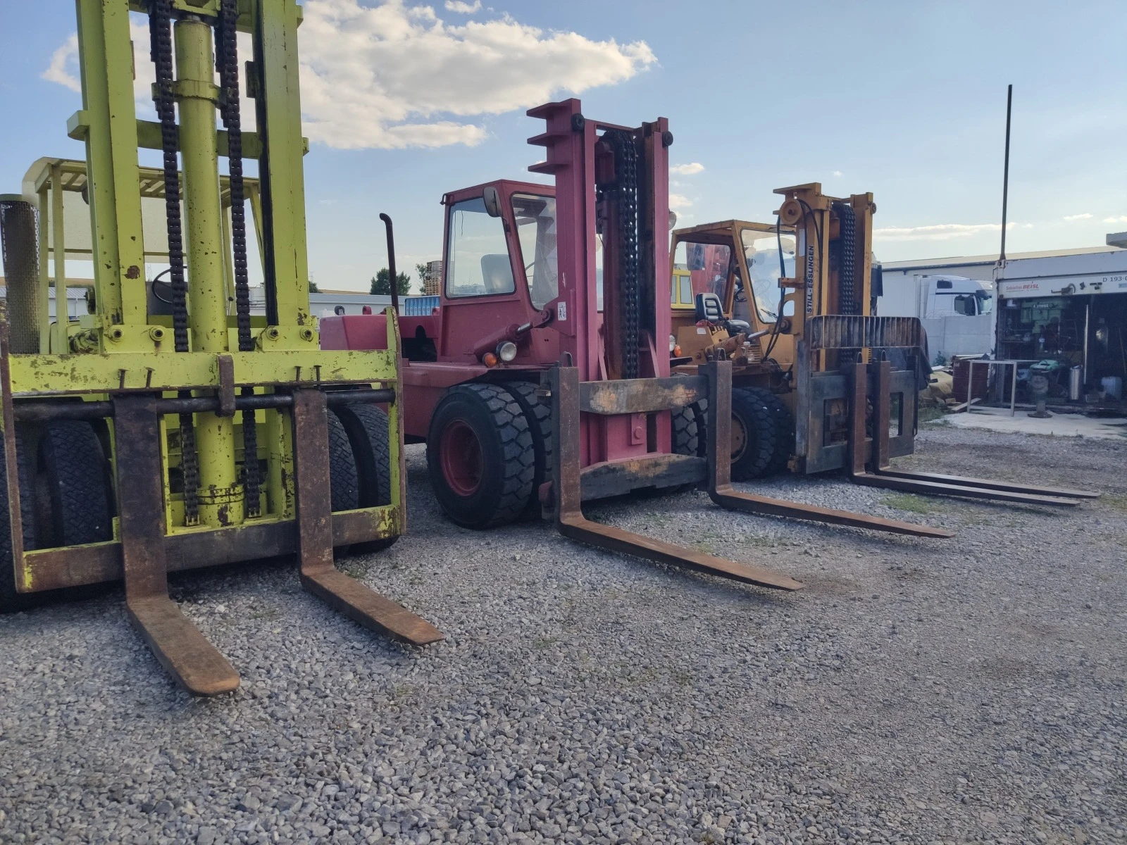  Still    | Mobile.bg   3