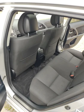 Обява за продажба на Toyota Avensis ~9 500 лв. - изображение 6