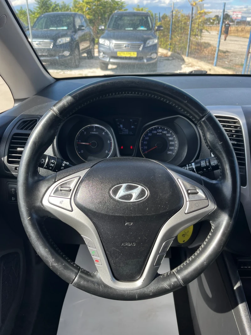 Hyundai Ix20 1.4 CRDi, снимка 9 - Автомобили и джипове - 47240066