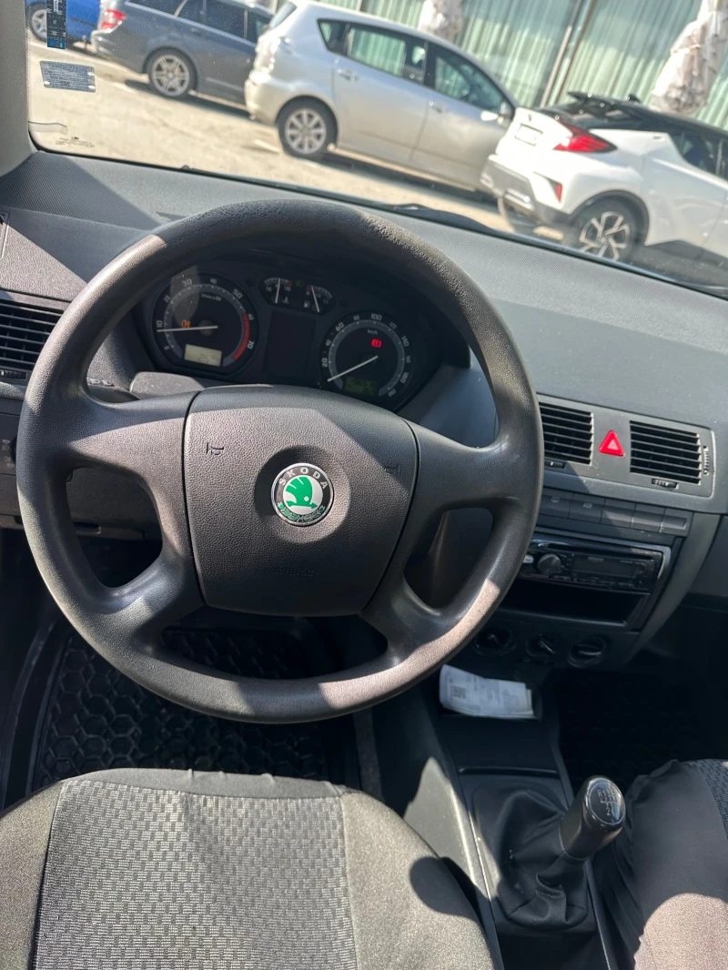 Skoda Fabia, снимка 6 - Автомобили и джипове - 49210657