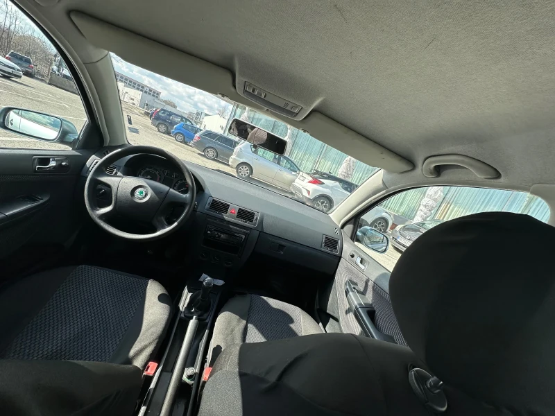 Skoda Fabia, снимка 5 - Автомобили и джипове - 49210657