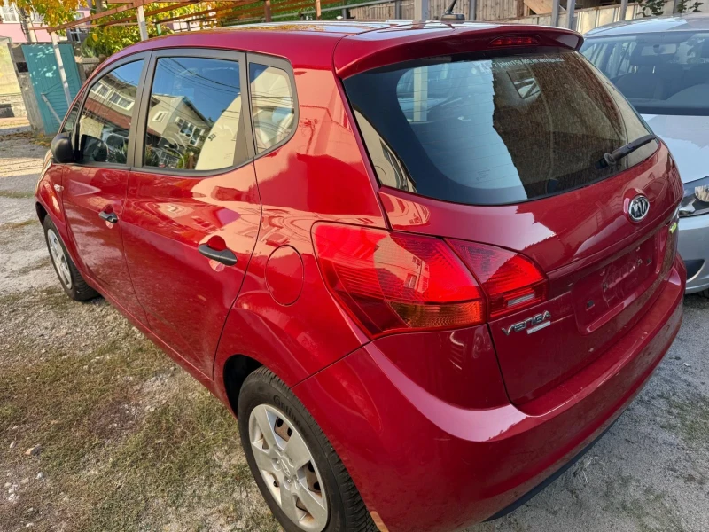 Kia Venga 1.4, снимка 3 - Автомобили и джипове - 51981776