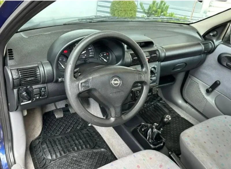 Opel Corsa 1.0i, снимка 8 - Автомобили и джипове - 52597568