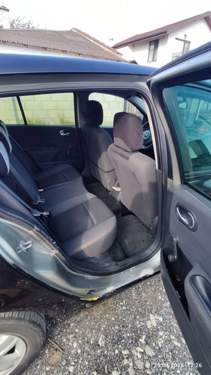 Renault Megane 1.5dci, снимка 10 - Автомобили и джипове - 52788347