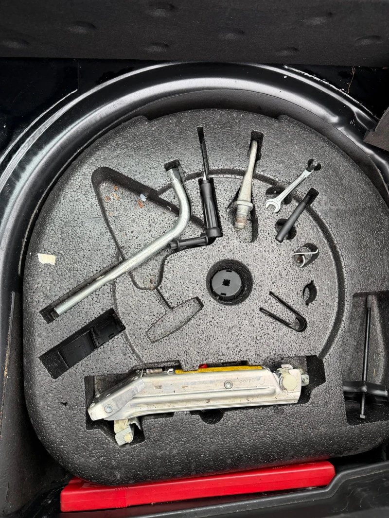 Audi Tt 1.8T , снимка 10 - Автомобили и джипове - 52881325