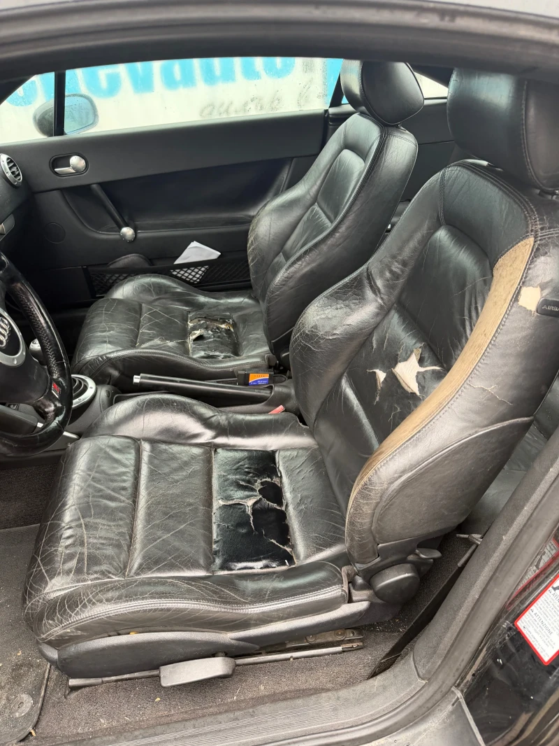 Audi Tt 1.8T , снимка 7 - Автомобили и джипове - 52881325