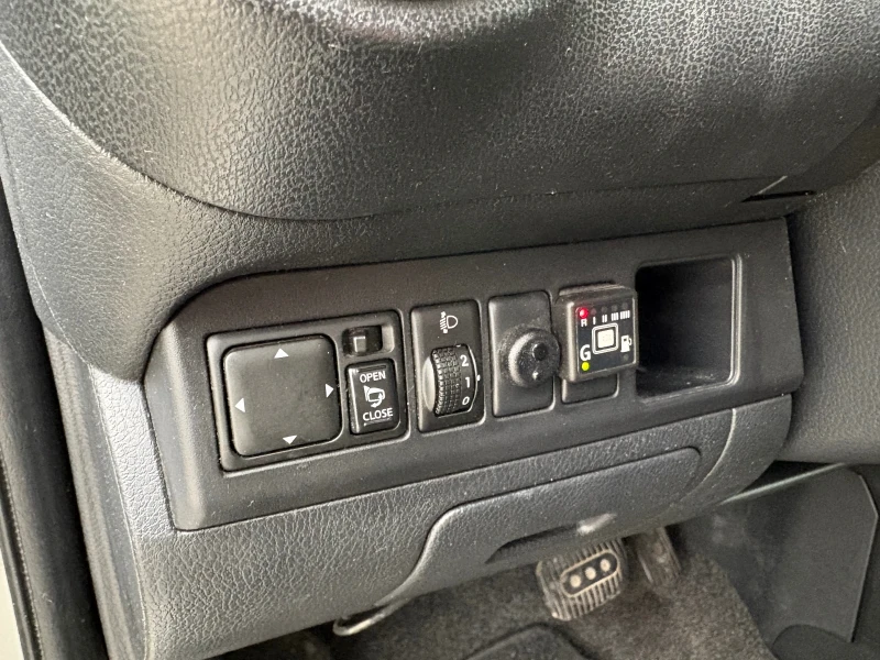 Nissan Note 1.6 AUT LPG, снимка 12 - Автомобили и джипове - 53010768