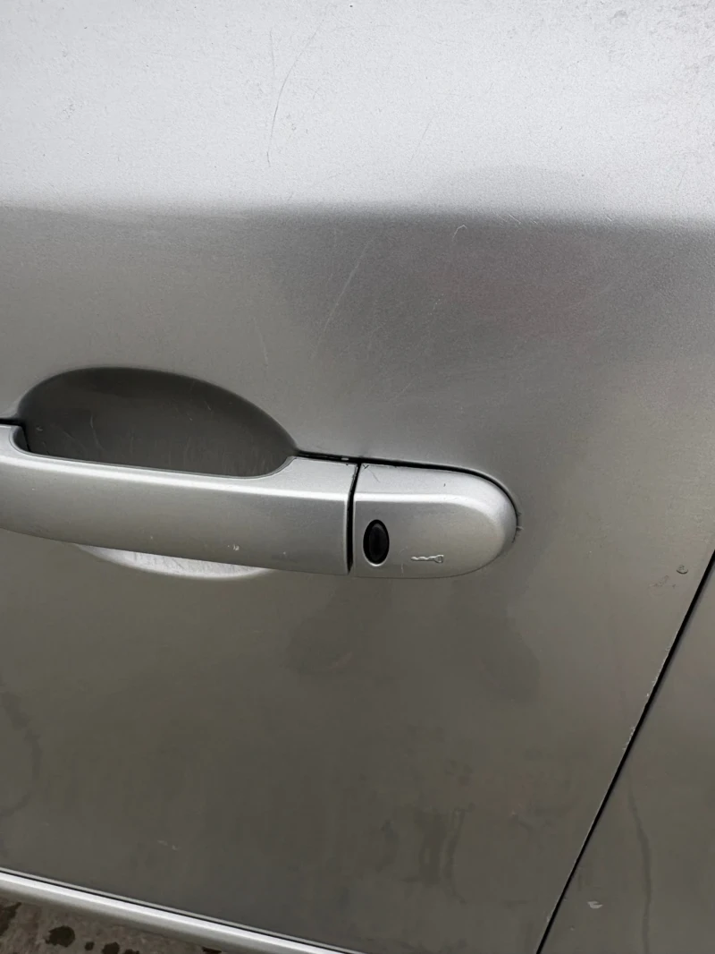 Nissan Note 1.6 AUT LPG, снимка 14 - Автомобили и джипове - 53010768