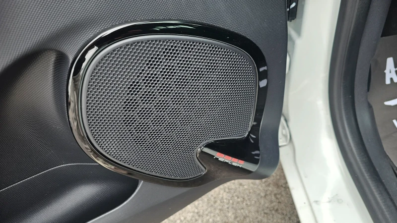 Renault Clio 1.5 DCI   NAVI, снимка 13 - Автомобили и джипове - 53282367