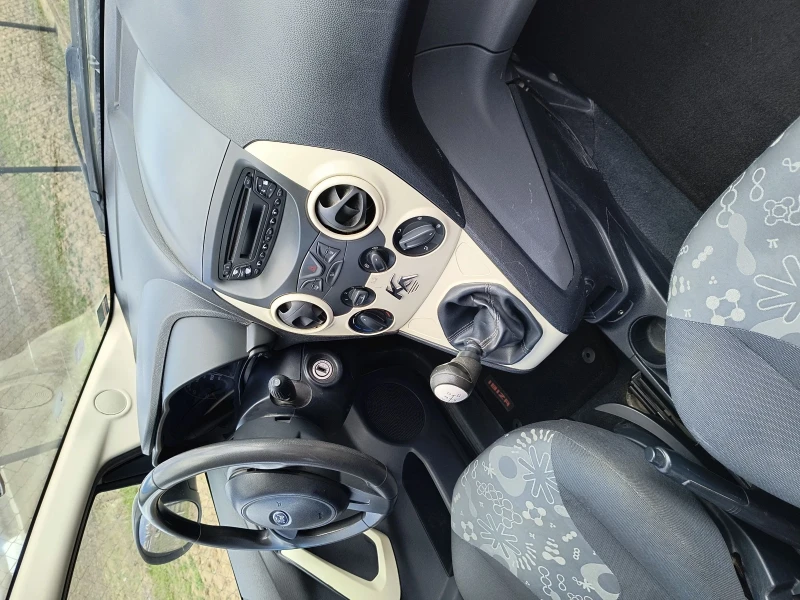 Ford Ka, снимка 9 - Автомобили и джипове - 53456963