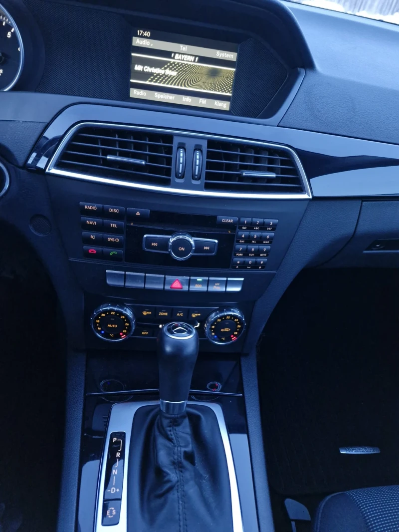 Mercedes-Benz C 200 Facelift, снимка 4 - Автомобили и джипове - 53501118