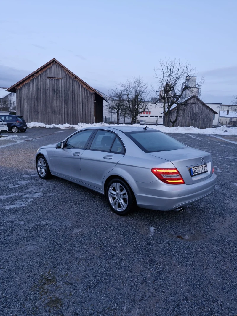 Mercedes-Benz C 200 Facelift, снимка 9 - Автомобили и джипове - 53501118