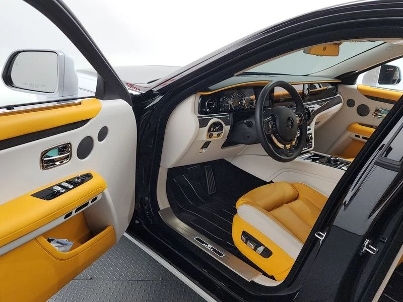 Rolls-Royce Ghost КРАЙНА ЦЕНА: 318136 EUR, снимка 10 - Автомобили и джипове - 55966812