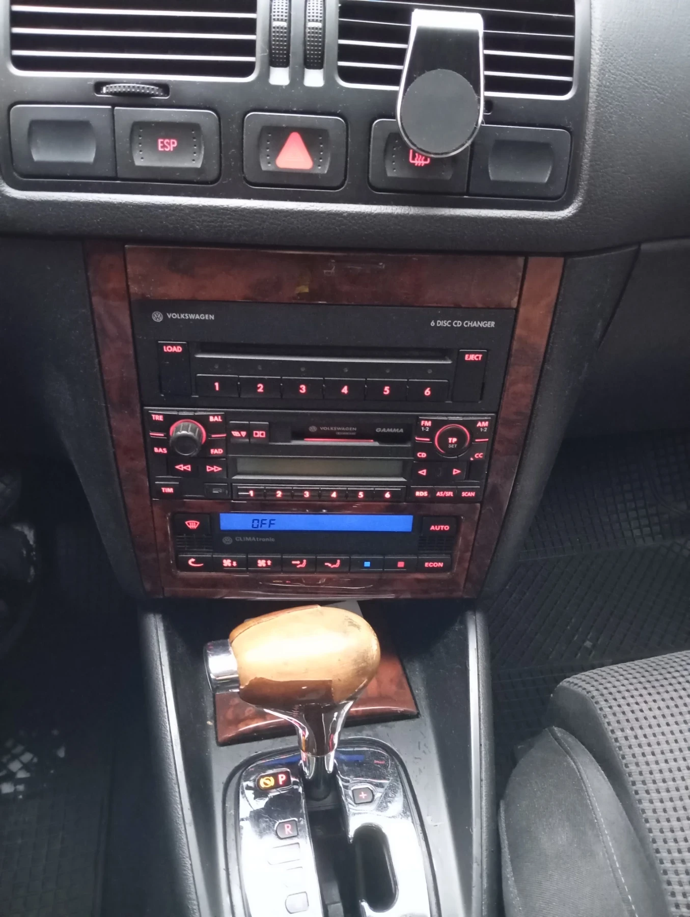 VW Golf Bora 1.9tdi. Автоматик - изображение 7