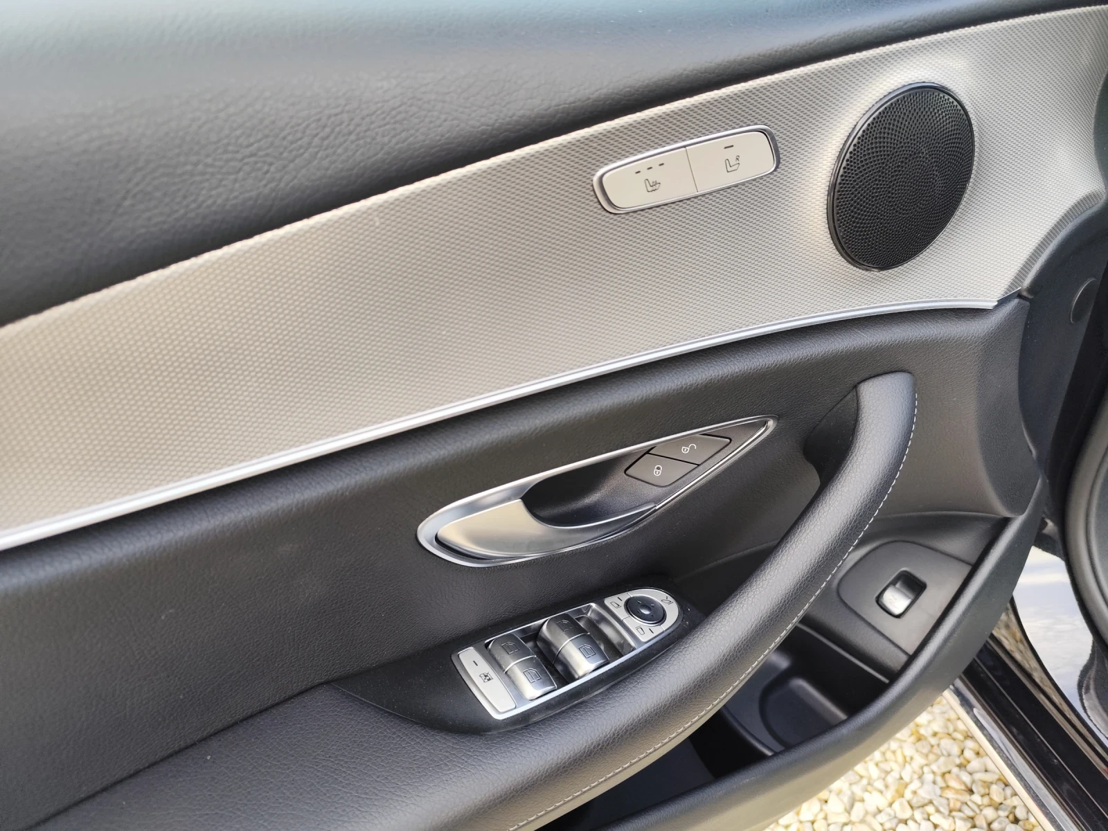 Mercedes-Benz E 220 Avangarde 4matik | Mobile.bg   11