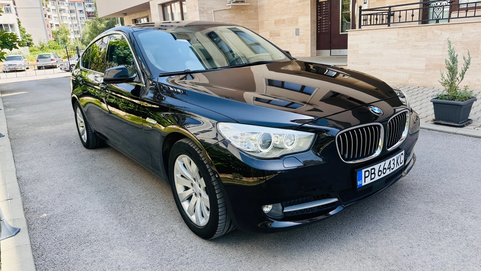 BMW 5 Gran Turismo 530D X drive FULL - изображение 2