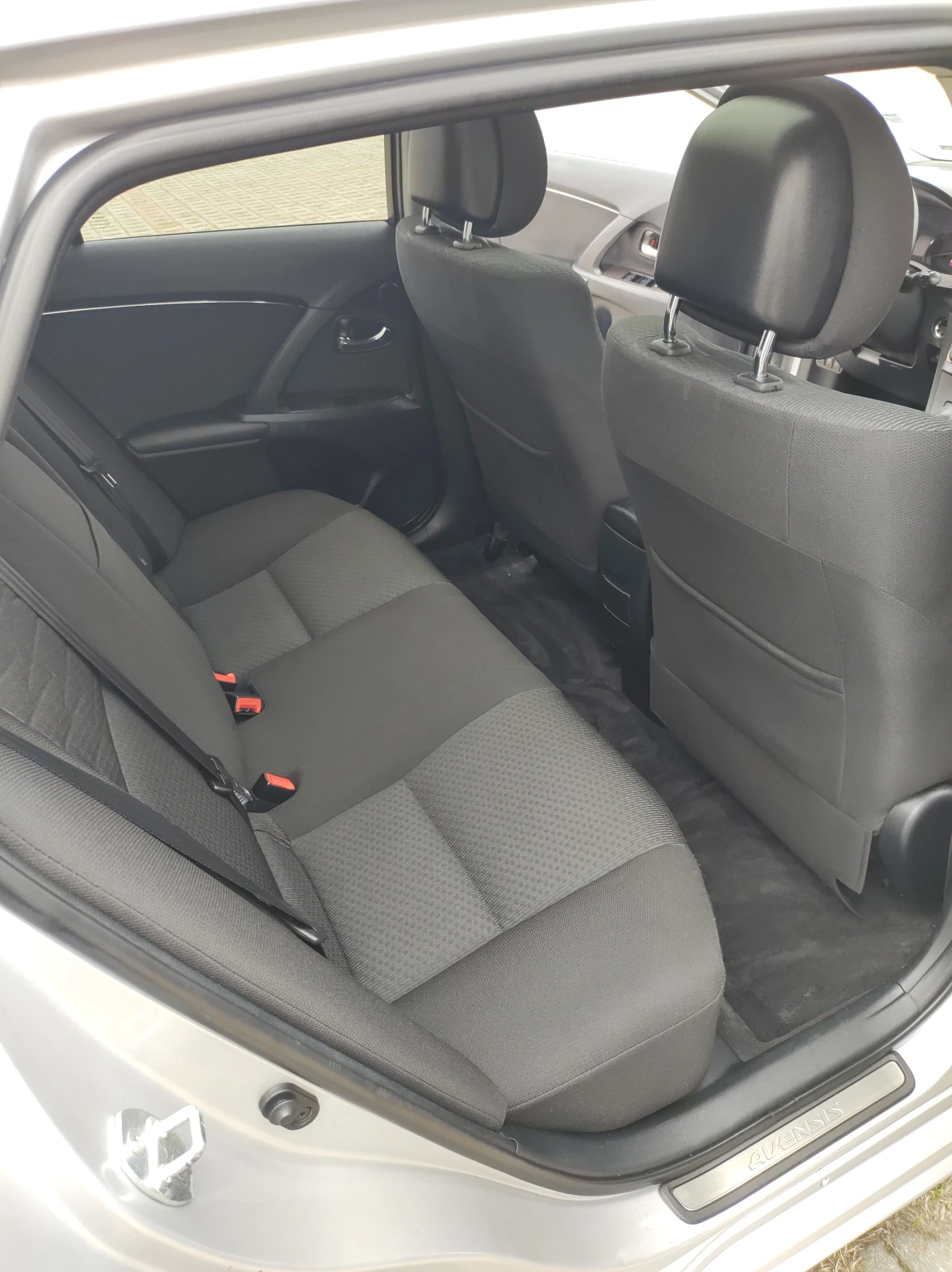 Toyota Avensis  - изображение 6