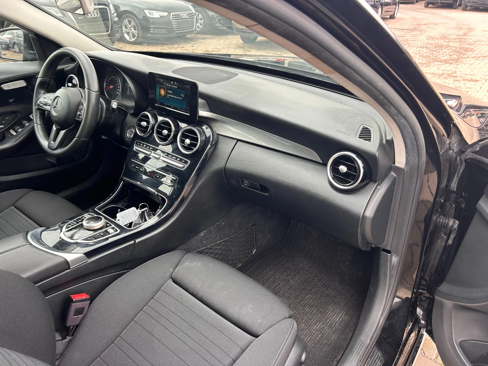 Mercedes-Benz C 200 CDI AVTOMAT/NAVI/KAMERA EURO 6 - изображение 10