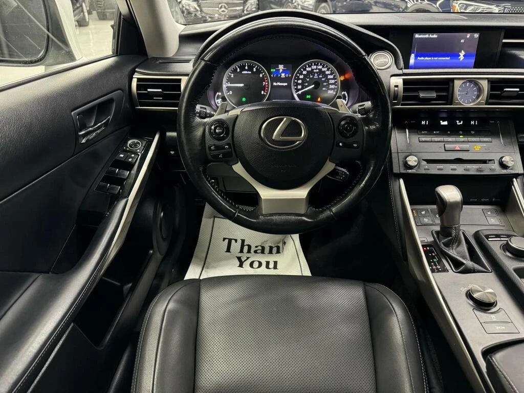 Lexus IS * AWD| BACKUP| COOLED SEATS| SUNROOF| CLEAN CARFAX | Mobile.bg � ����������� 11