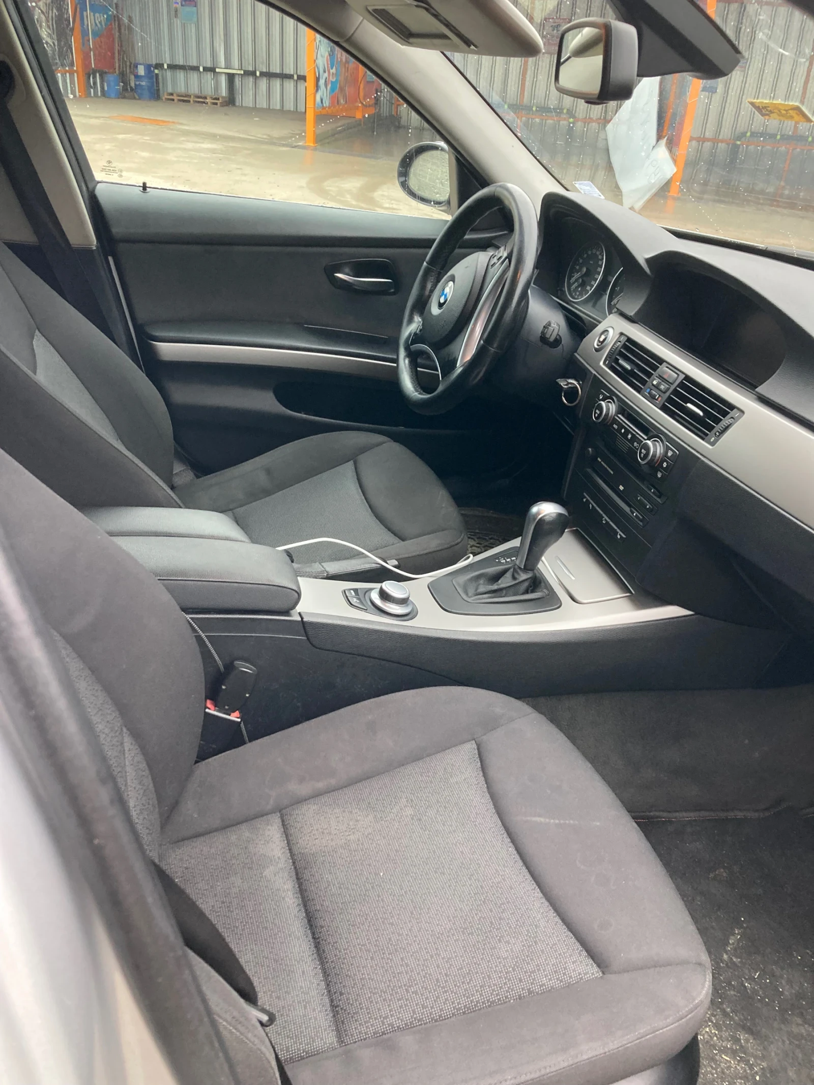 BMW 330 330Xi, снимка 5 - Автомобили и джипове - 53815706