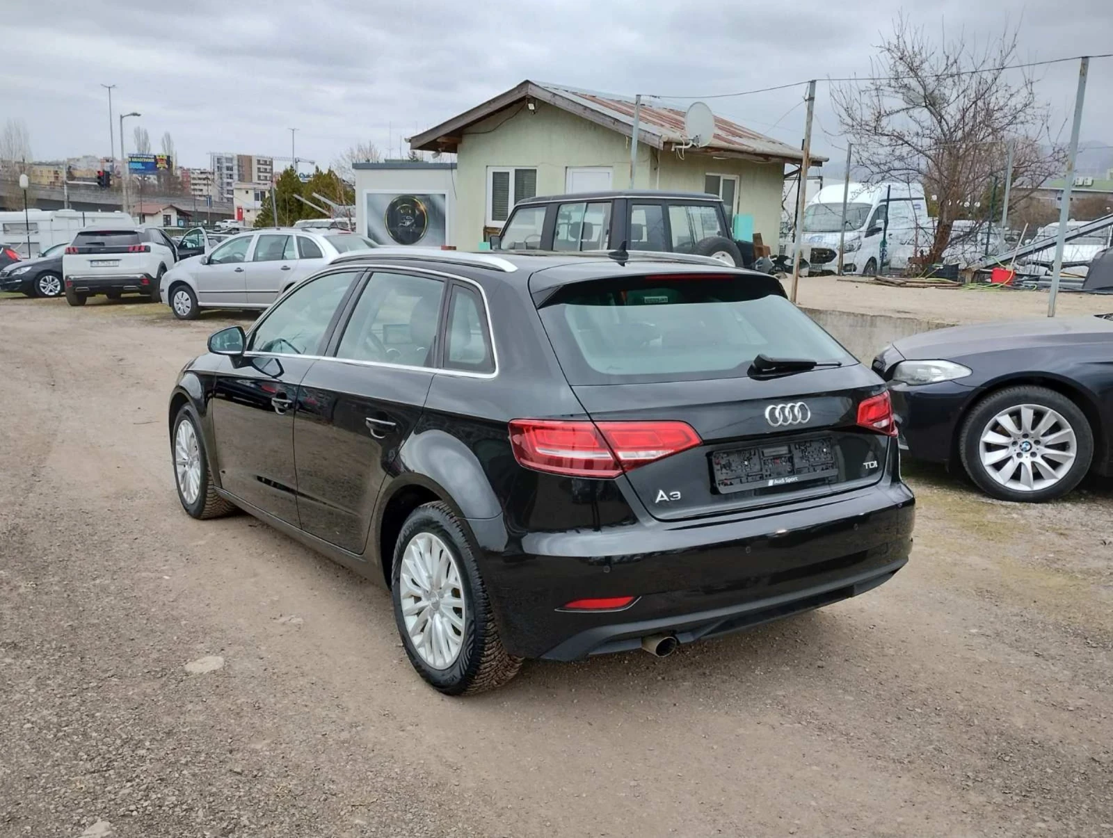 Audi A3 1.6 TDI EURO 6 , снимка 6 - Автомобили и джипове - 53894010