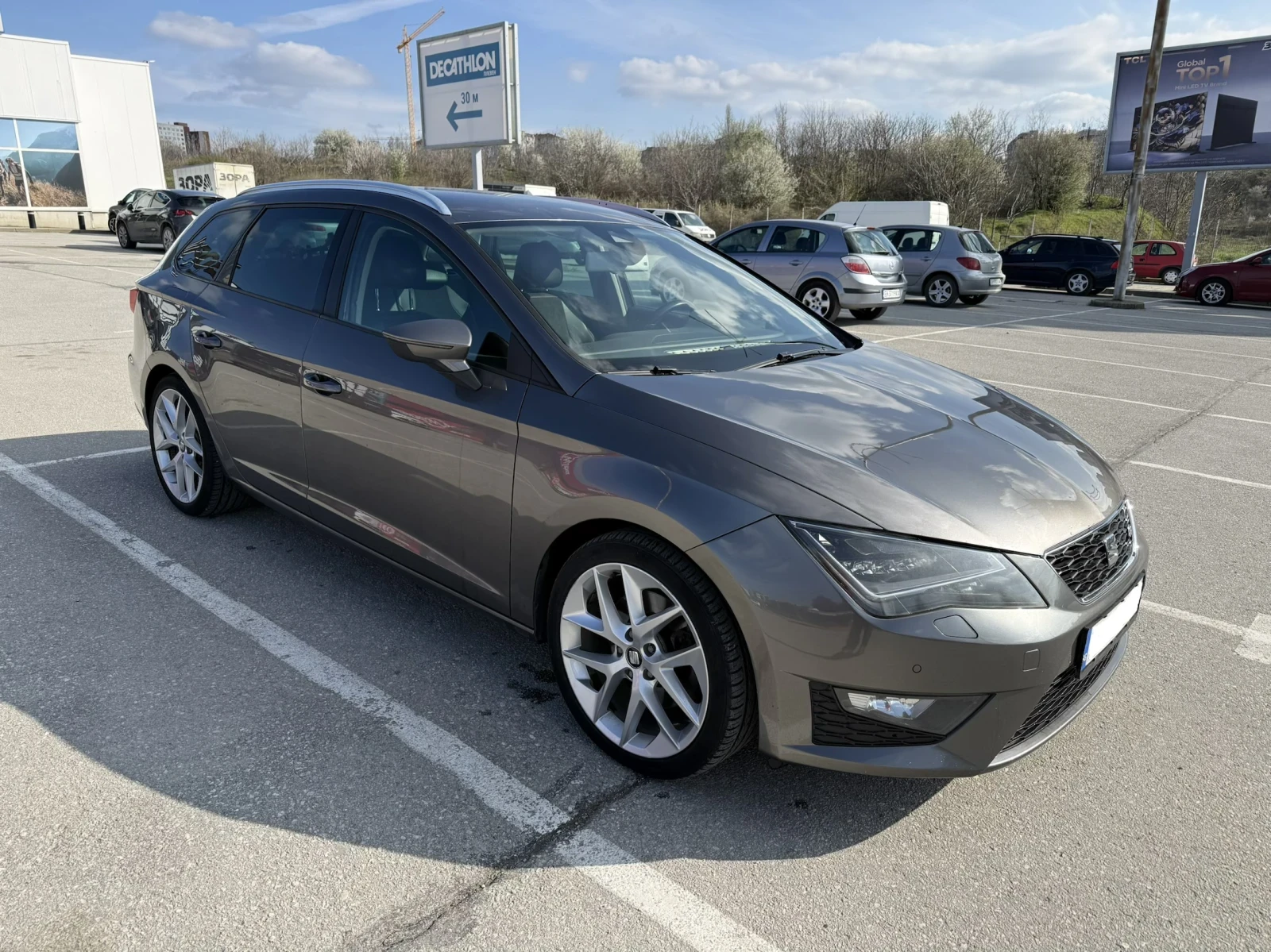 Seat Leon FR 184 CV / DSG 6 скорости, снимка 3 - Автомобили и джипове - 54128623