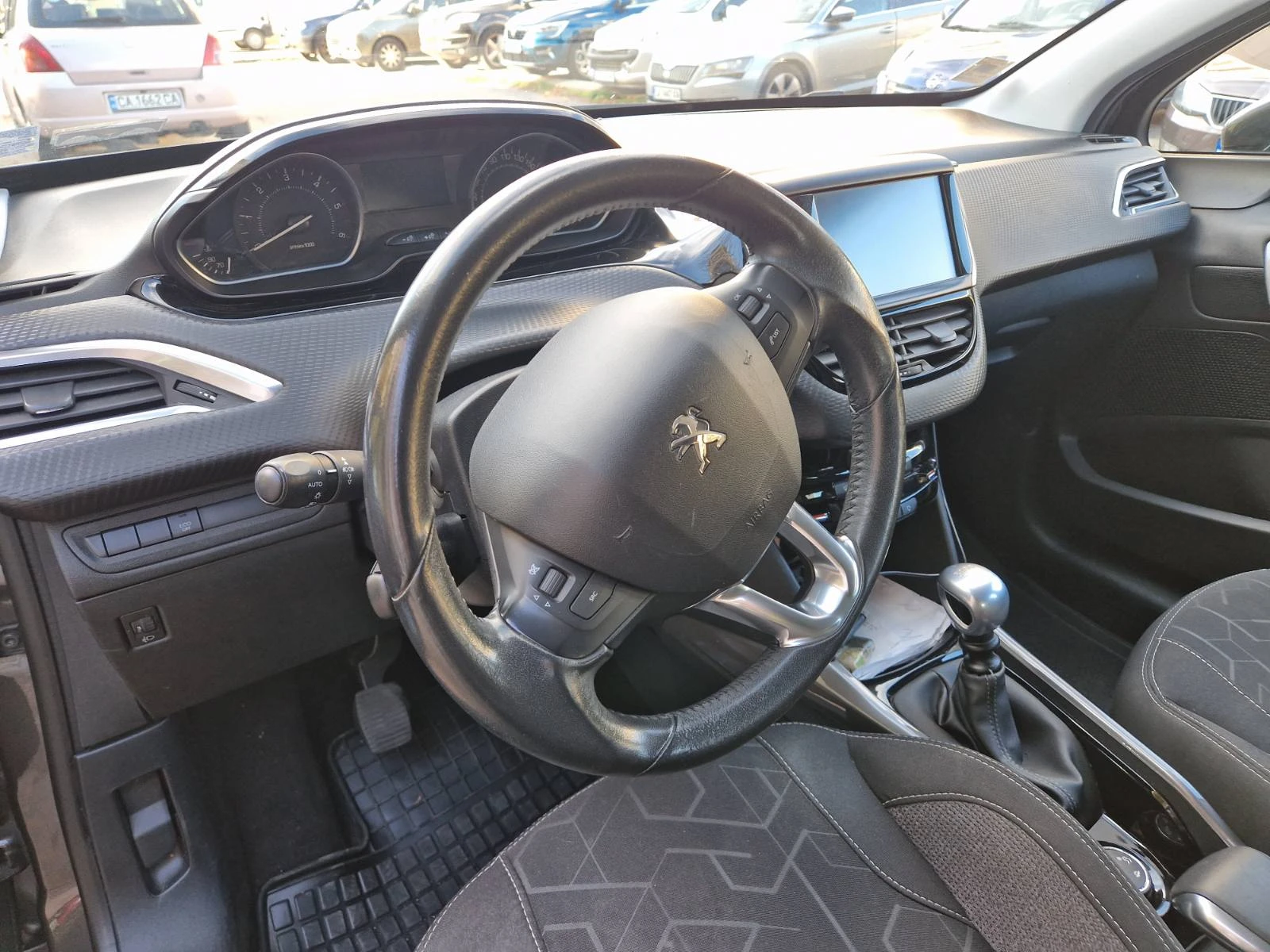 Peugeot 2008, снимка 7 - Автомобили и джипове - 54461248