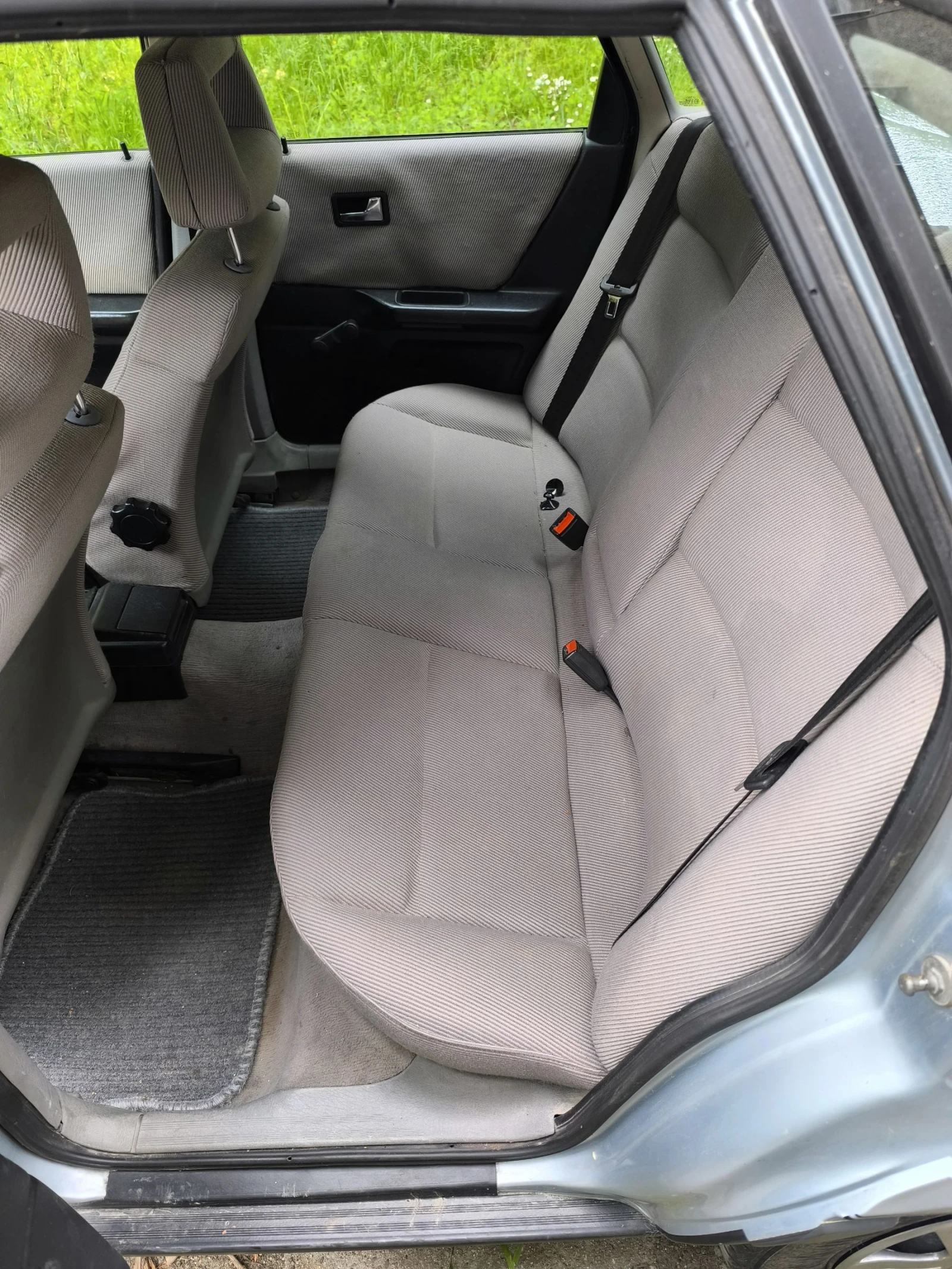 Audi 80 1.8 S, снимка 10 - Автомобили и джипове - 54500744