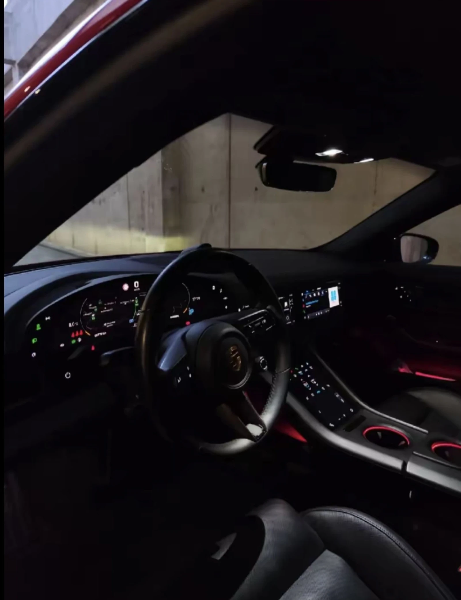 Porsche Taycan GTS, снимка 2 - Автомобили и джипове - 54549542