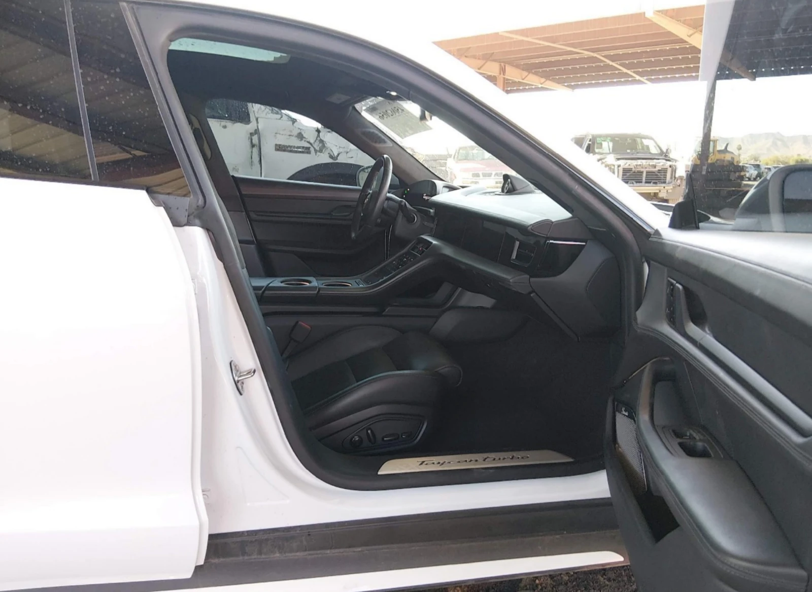 Porsche Taycan TURBO S* , снимка 5 - Автомобили и джипове - 55142710