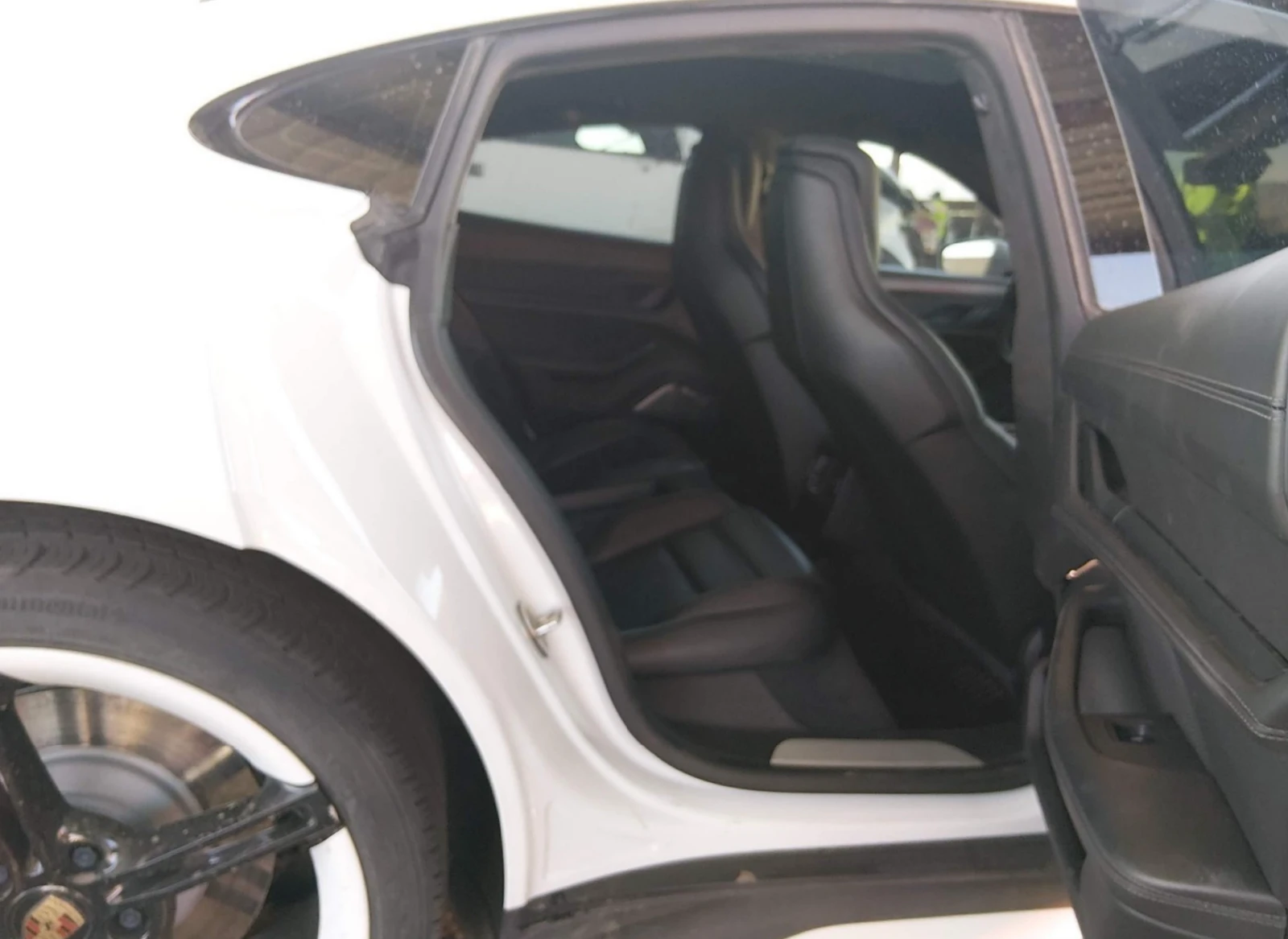 Porsche Taycan TURBO S* , снимка 9 - Автомобили и джипове - 55142710
