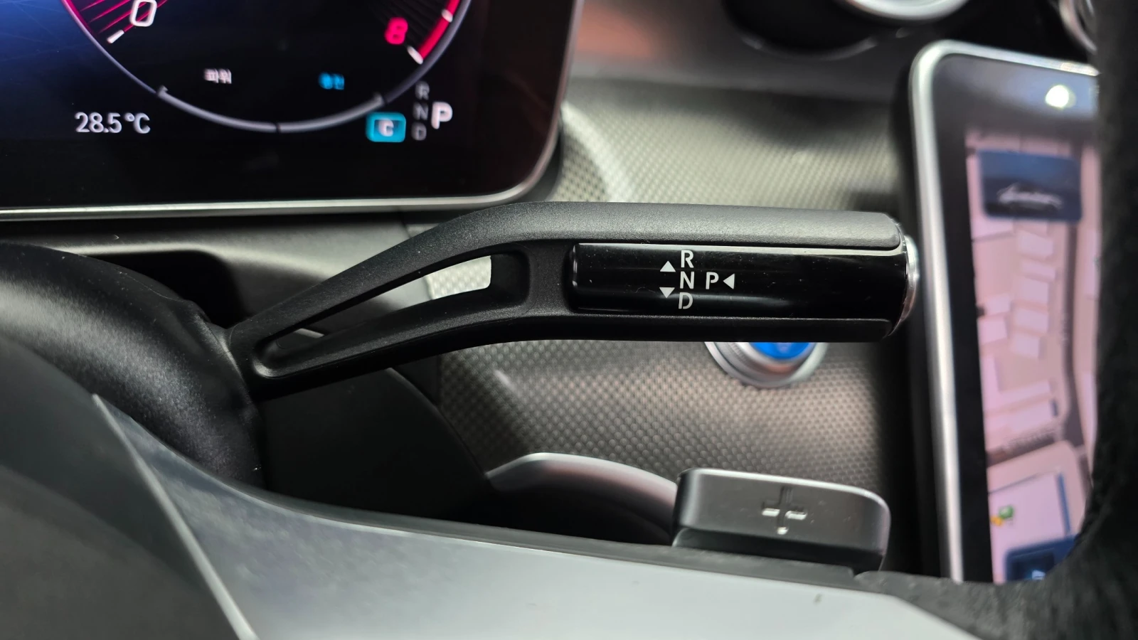 Mercedes-Benz C 300 AMG line/Head up/360 Cam/�������/�������� | Mobile.bg � ����������� 11