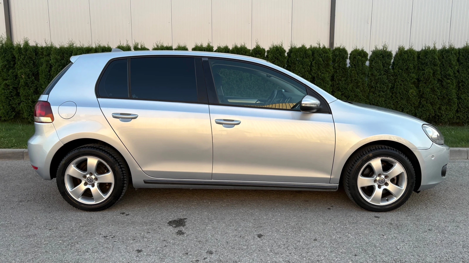 VW Golf 2.0tdi/NAVI/ КОЖА, снимка 4 - Автомобили и джипове - 55658590
