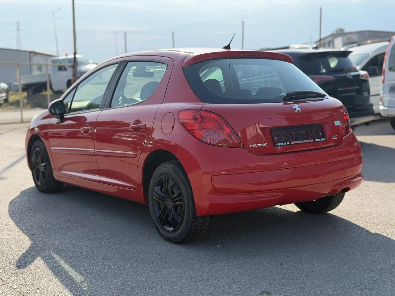 Peugeot 207 1.4i FACELIFT, снимка 4 - Автомобили и джипове - 55817029