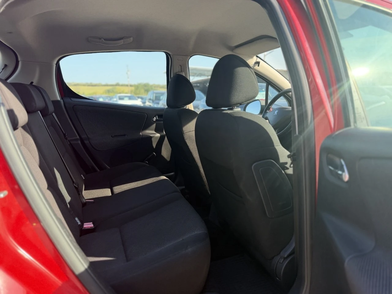 Peugeot 207 1.4i FACELIFT, снимка 12 - Автомобили и джипове - 55817029