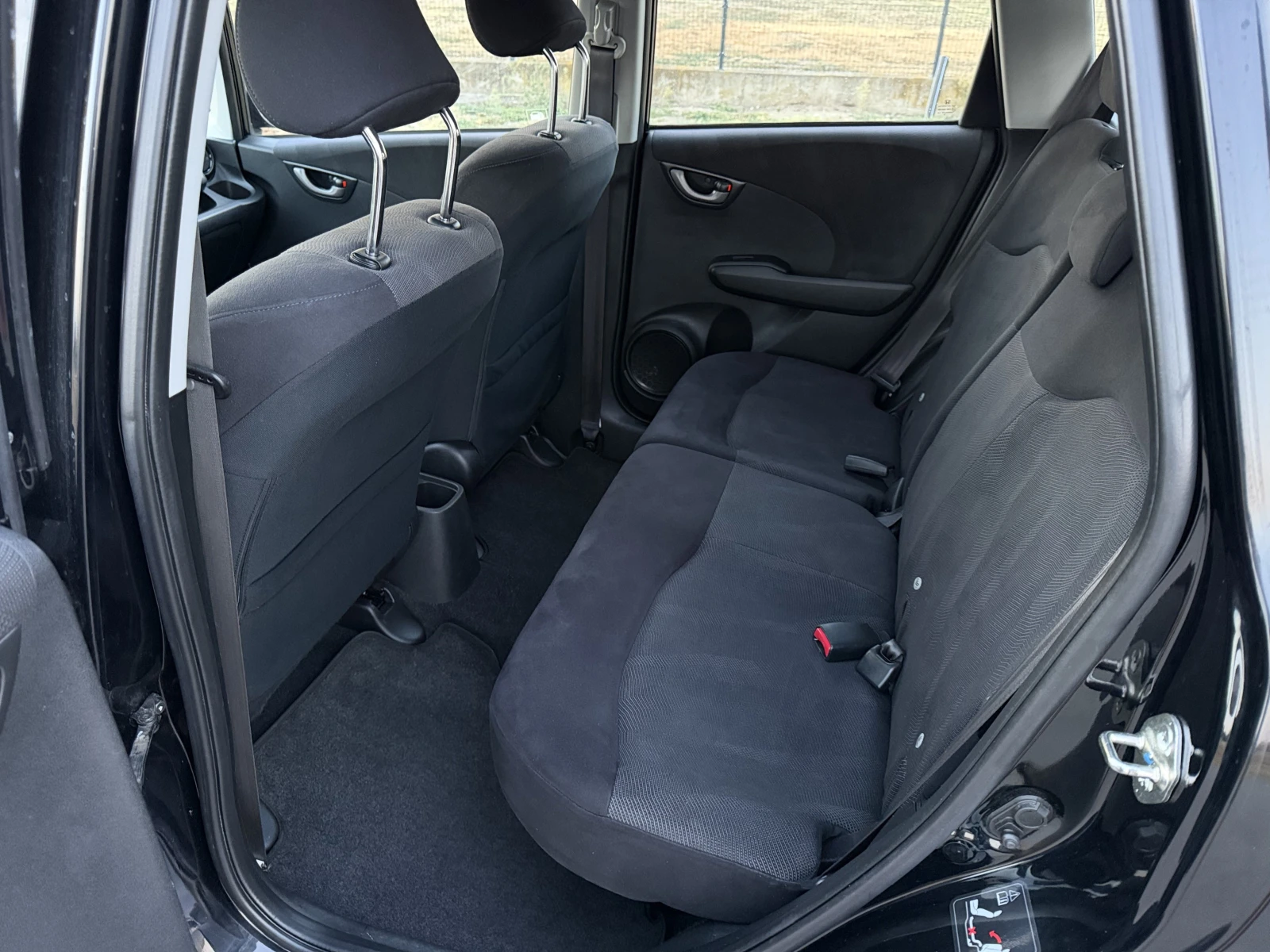 Honda Jazz 1.4, снимка 12 - Автомобили и джипове - 56035046