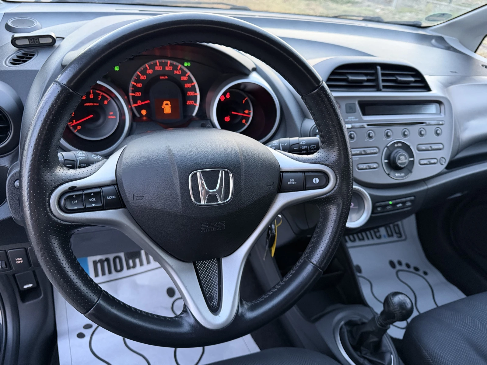 Honda Jazz 1.4, снимка 8 - Автомобили и джипове - 56035046