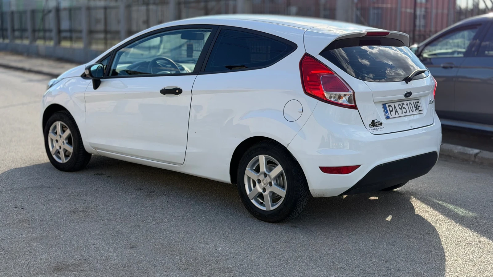 Ford Fiesta, снимка 5 - Автомобили и джипове - 56060219