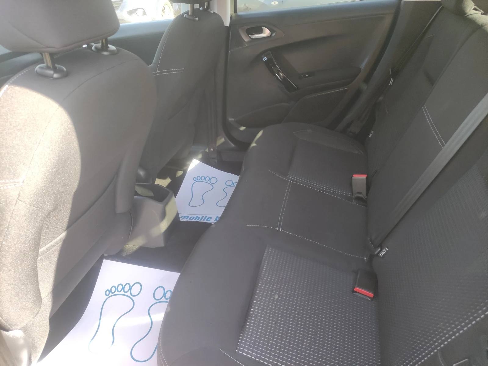 Peugeot 208 1.6hdi като нов  евро6 фул екстри фул, снимка 10 - Автомобили и джипове - 56250203