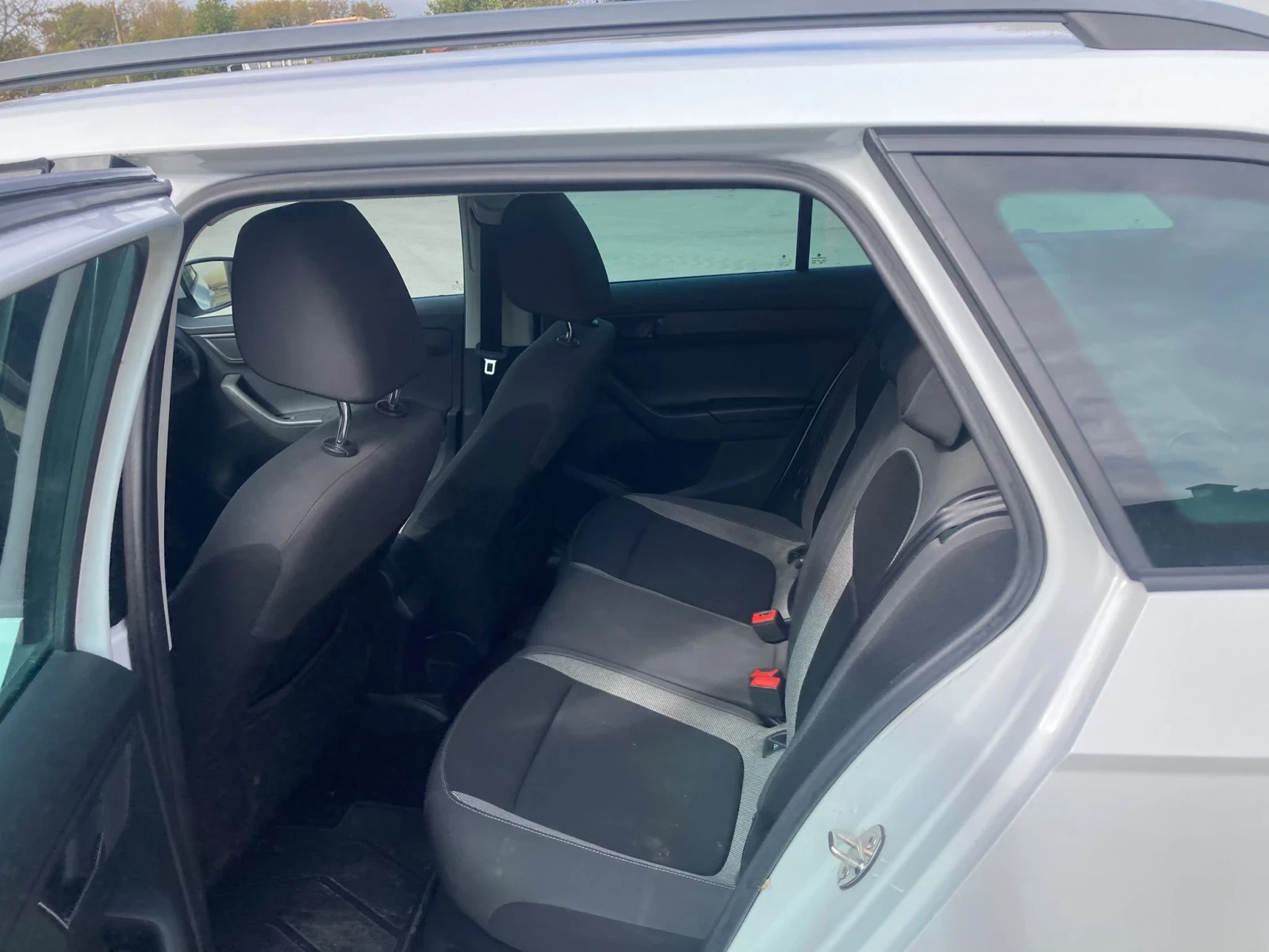 Skoda Fabia, снимка 9 - Автомобили и джипове - 56601506