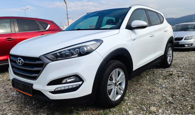 Hyundai Tucson GO! 4x4, снимка 2 - Автомобили и джипове - 45842422