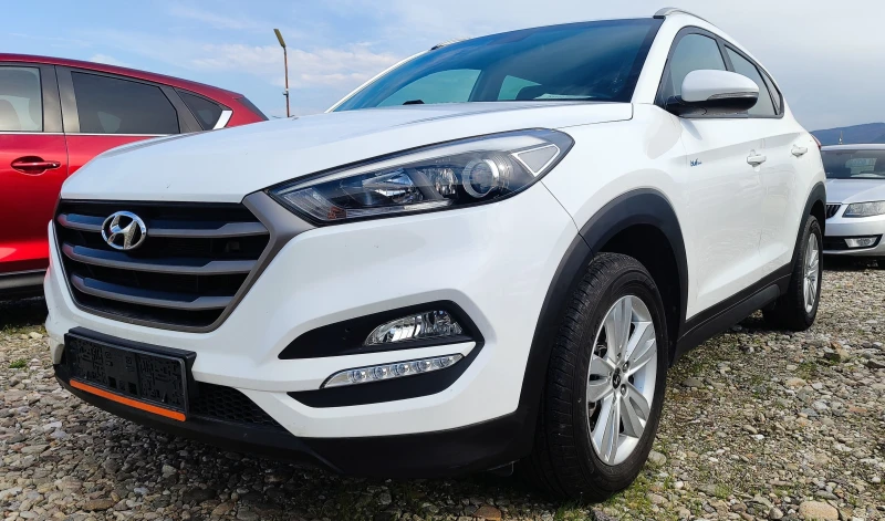 Hyundai Tucson GO! 4x4, снимка 1 - Автомобили и джипове - 45842422