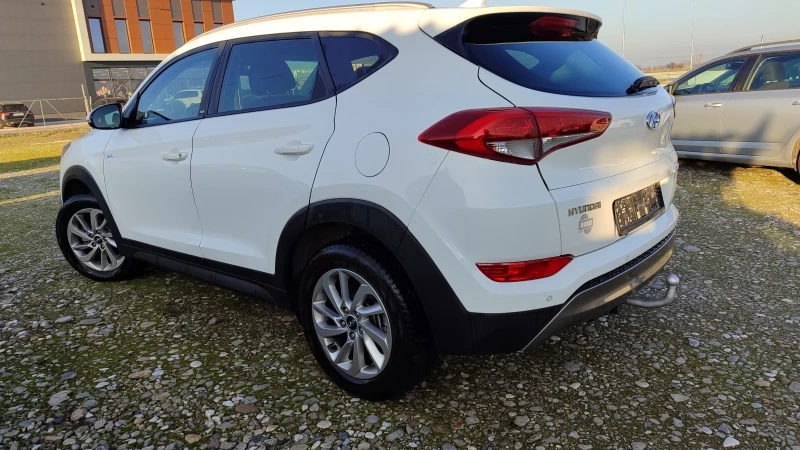 Hyundai Tucson GO! 4x4, снимка 4 - Автомобили и джипове - 45842422