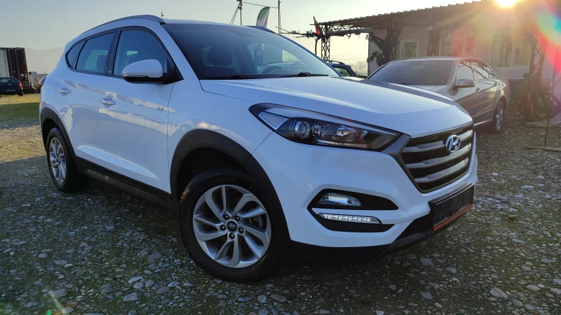 Hyundai Tucson GO! 4x4, снимка 2 - Автомобили и джипове - 45842422