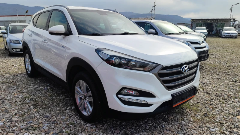 Hyundai Tucson GO! 4x4, снимка 3 - Автомобили и джипове - 45842422