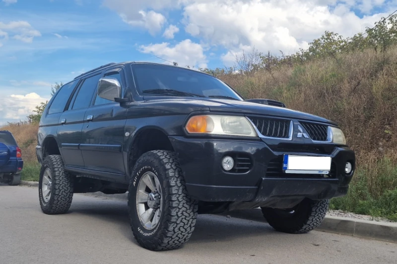 Mitsubishi Pajero sport, снимка 2 - Автомобили и джипове - 47365341