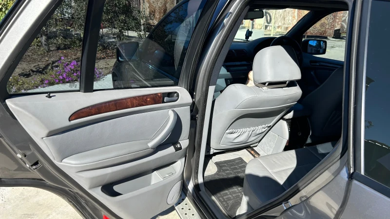 BMW X5 3.0D, снимка 8 - Автомобили и джипове - 48123020