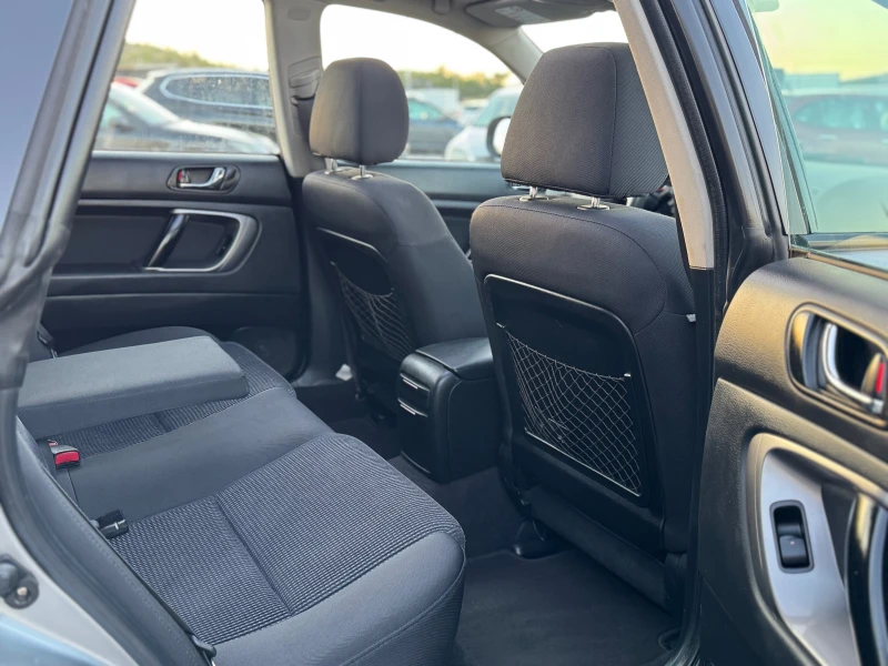 Subaru Outback * ИТАЛИЯ* ГАЗ* 2.5-165* ПАНОРАМА* , снимка 11 - Автомобили и джипове - 49750045