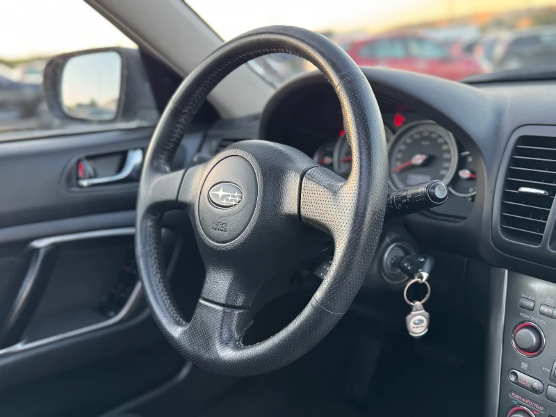 Subaru Outback * ИТАЛИЯ* ГАЗ* 2.5-165* ПАНОРАМА* , снимка 14 - Автомобили и джипове - 49750045