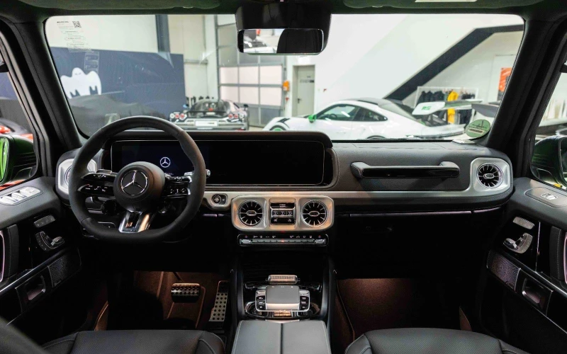 Mercedes-Benz G 63 AMG /FACELIFT/GREEN HELL/BURM/ACTIVE RIDE/NIGHT/360/ , снимка 12 - Автомобили и джипове - 50441978